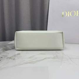 Picture of Dior Handbags _SKUfw239325860fw